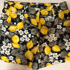 Ann Taylor Factory floral print Bermuda shorts size 6